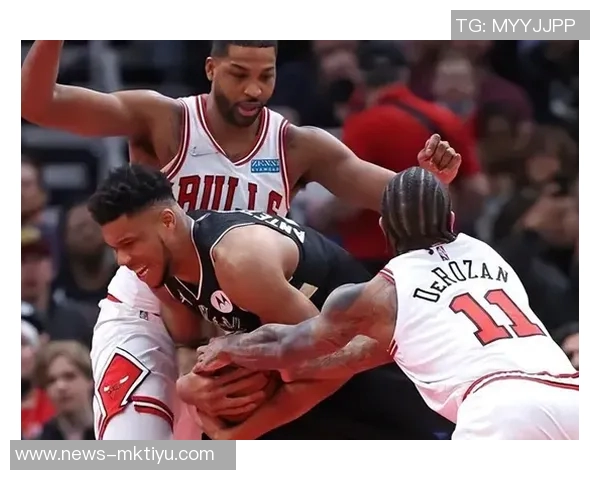 小卡表现低迷9投仅3中全场仅得10分正负值惨淡25