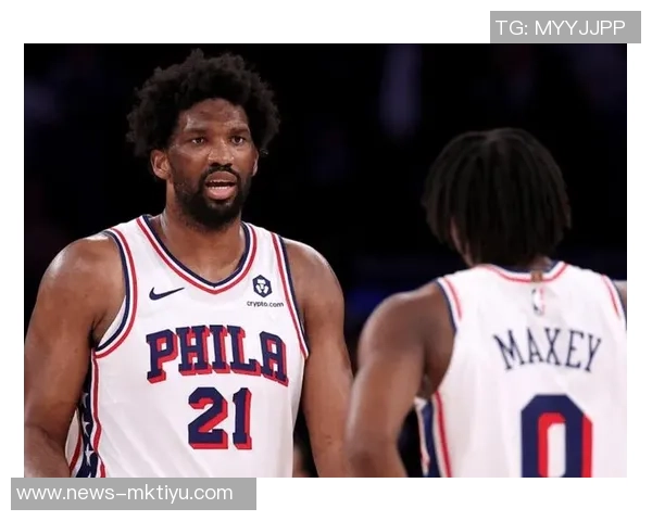 76人客场挑战雄鹿恩比德因伤缺阵马克西有望出战助力球队 76人客场挑战雄鹿恩比德因伤缺阵马克西有望出战助力球队